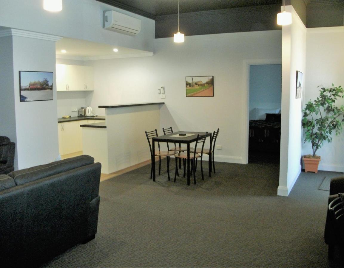 Daydream Motel And Apartments Broken Hill Buitenkant foto