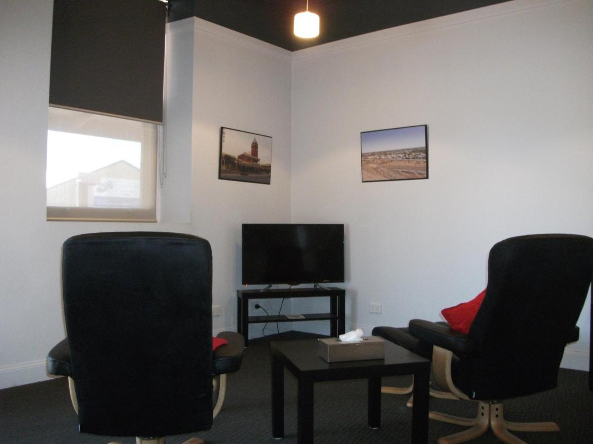 Daydream Motel And Apartments Broken Hill Buitenkant foto