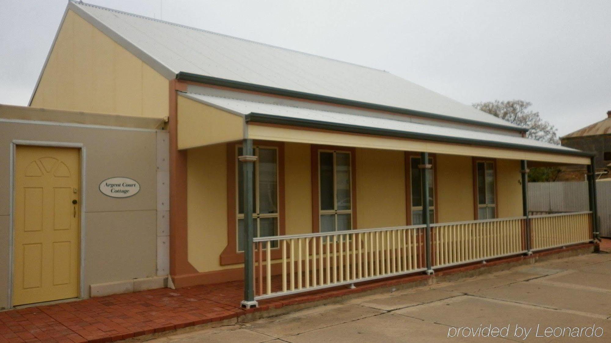 Daydream Motel And Apartments Broken Hill Buitenkant foto