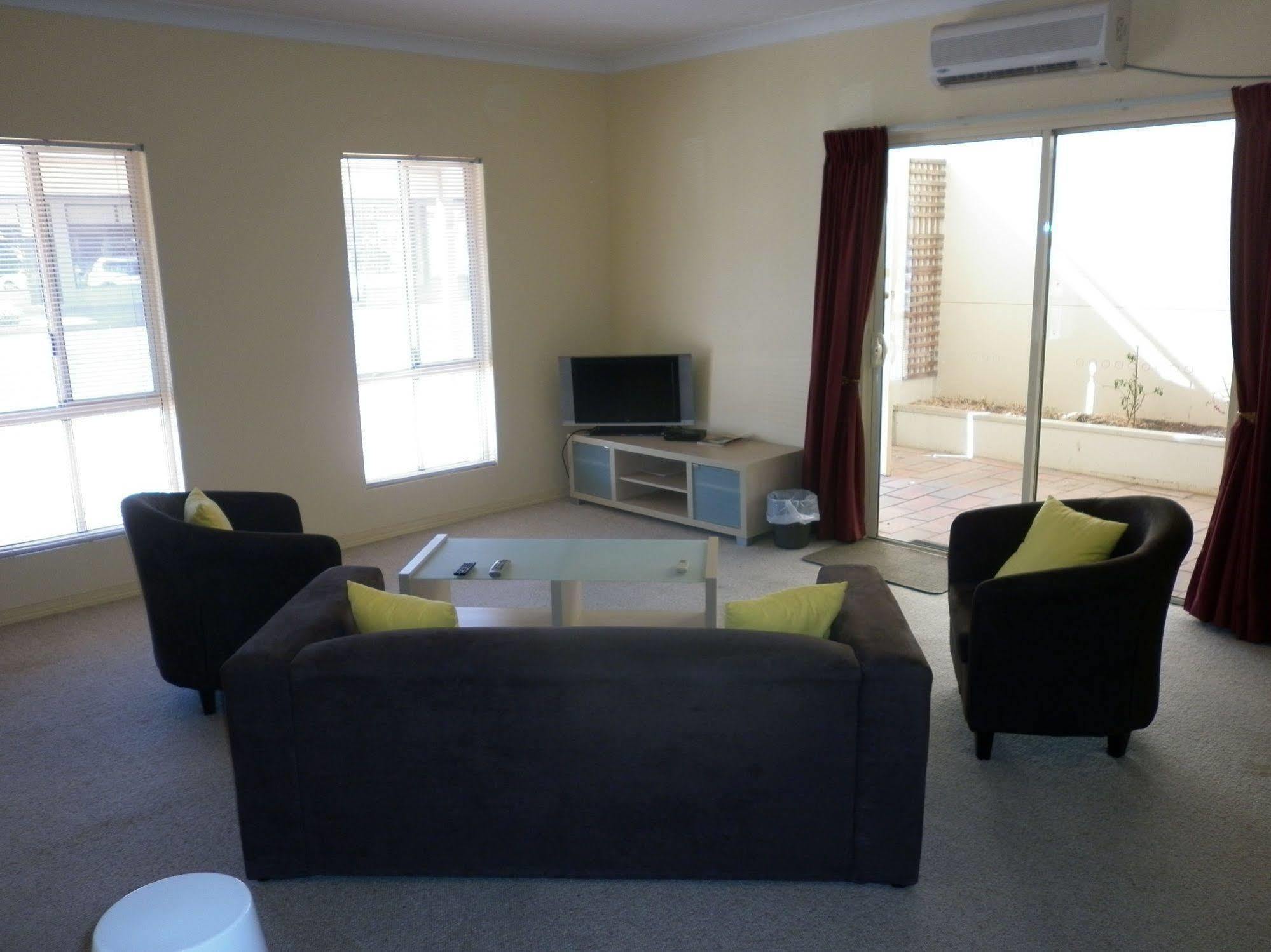 Daydream Motel And Apartments Broken Hill Buitenkant foto