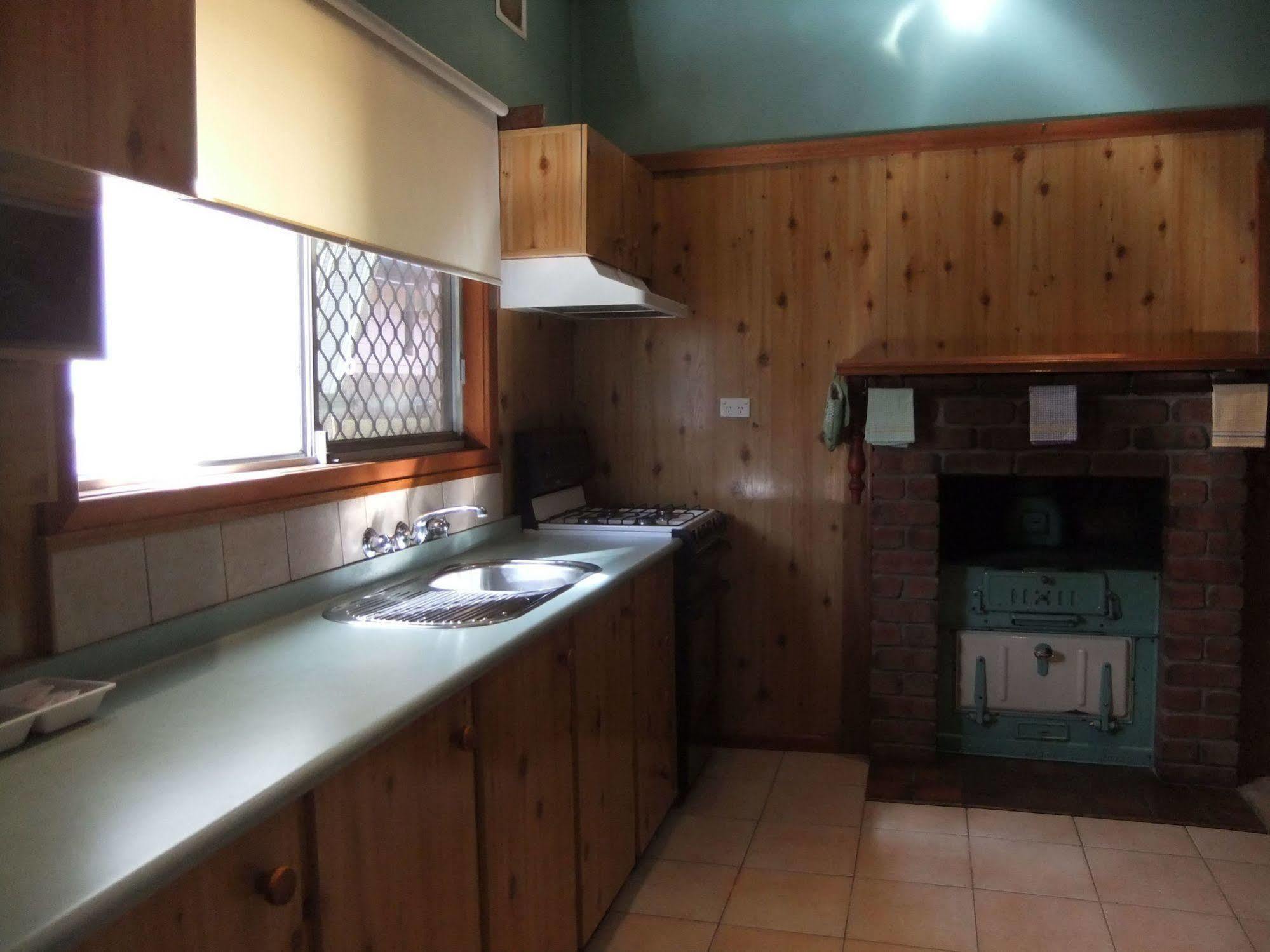 Daydream Motel And Apartments Broken Hill Buitenkant foto